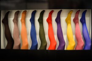足の臭いに悩む女性必見！ストッキング着用時の菌対策は？